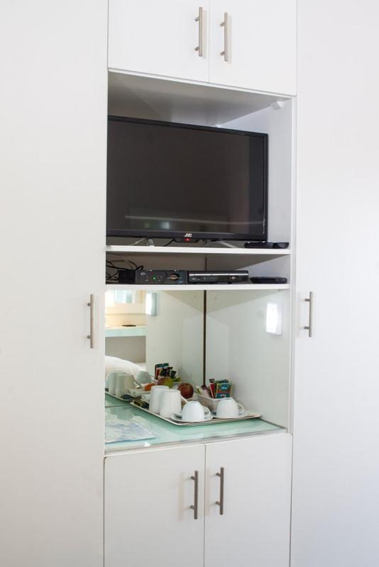 South Villa Guesthouse&Garden Книсна Екстериор снимка