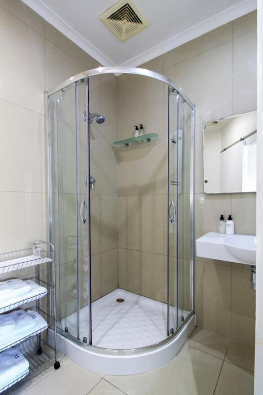South Villa Guesthouse&Garden Книсна Стая снимка